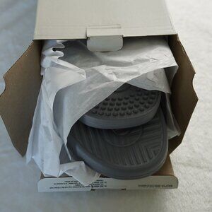 Adidas Adissage Slides Men’s Size 18 Gray White Massage Sandals New in Box‎